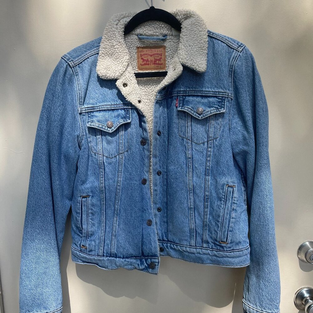 Levi's Blue Jean Jacket with White Sherpa Collar
